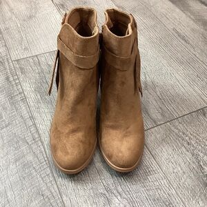 FR x FP Vegan Alameda  Ankle Boots Size 7M